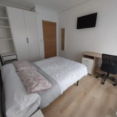 בית אירוח Con Balcon Centro Zona Artistica *