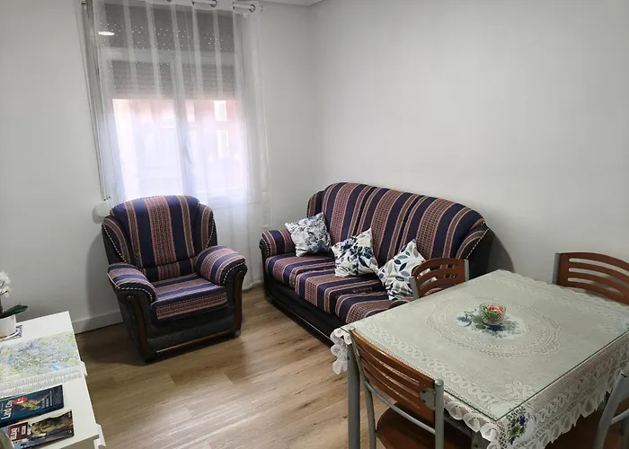 Con Balcon Centro Zona Artistica منزل للإقامة